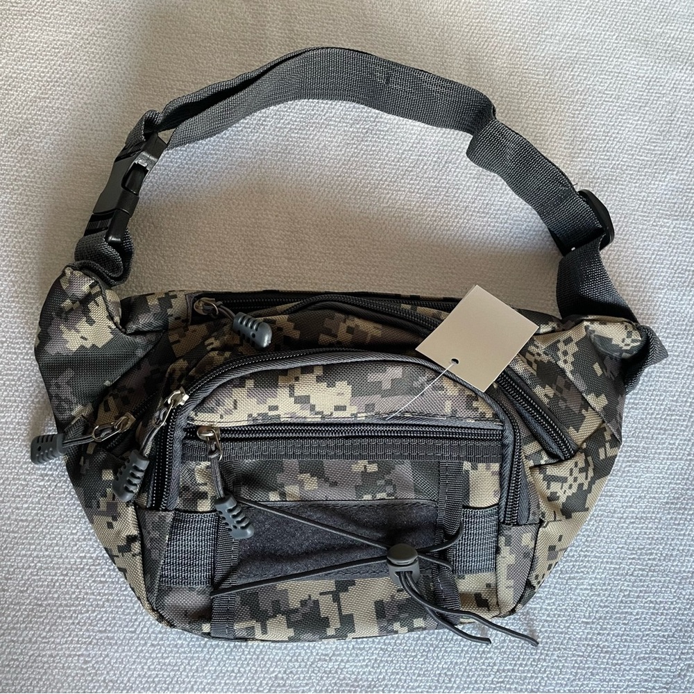 Waist Bag. Camo colored, Adjustable Belt. NWT